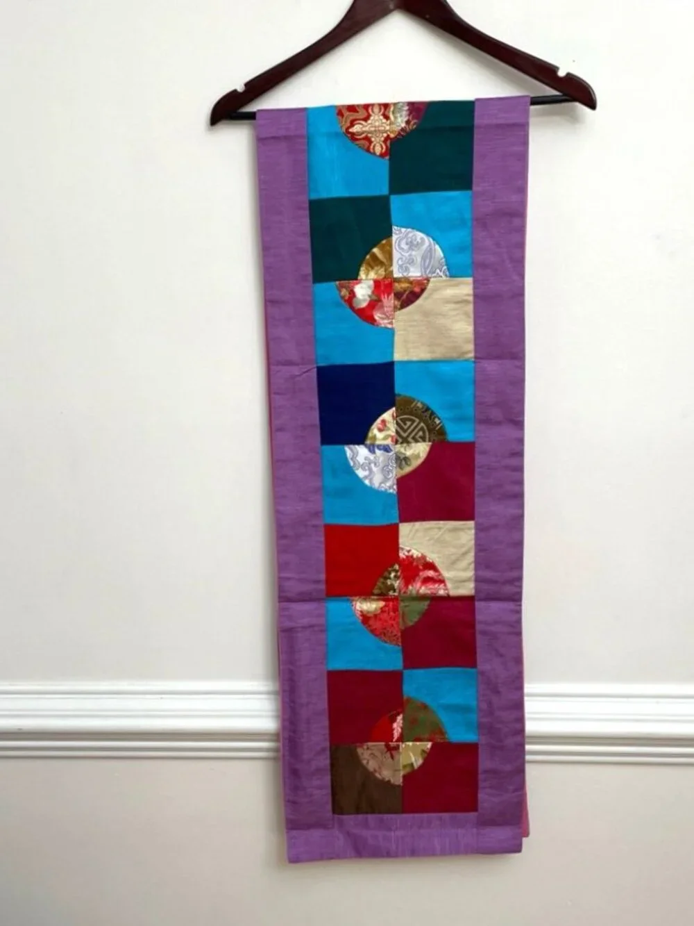 Table Runner Silk Blend‎ Patchwork Colorful Circular Pattern & Pink Reversible